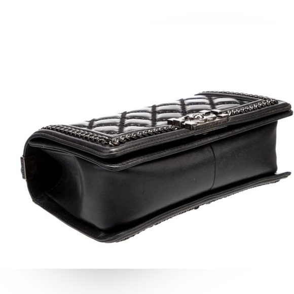 Medium Chanel chain around top handle boy bag - Picture 4 of 6